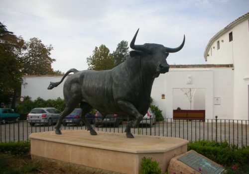 bull statue