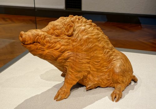 boar statue